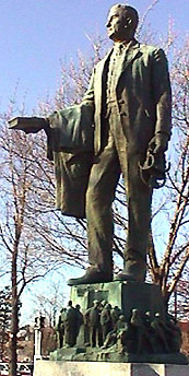 [Thomas Mott Osborne statue]